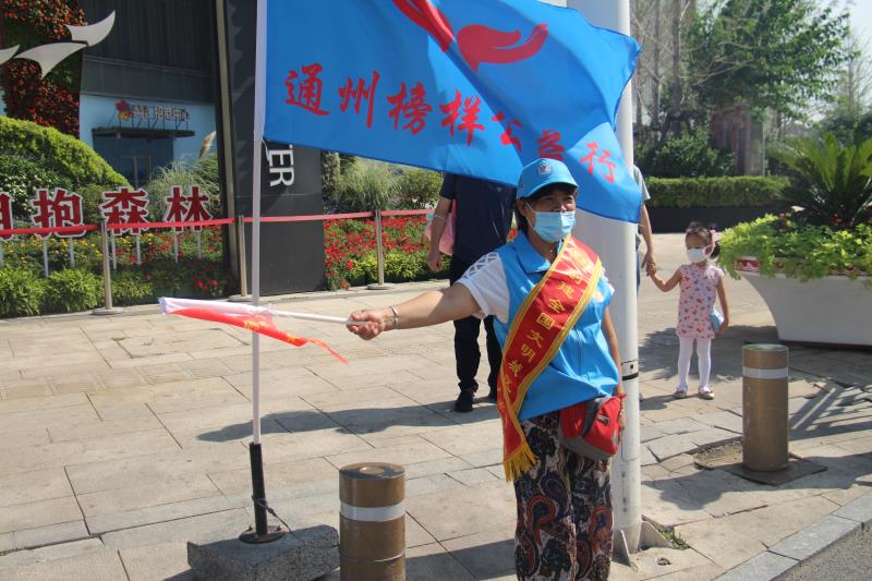 <strong>操小穴在线观看</strong>